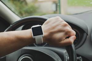 How Smartwatches Increase the Risk for Distracted Driving Crashes